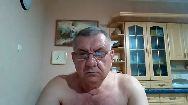 Show modela machomale3 na web-kameri