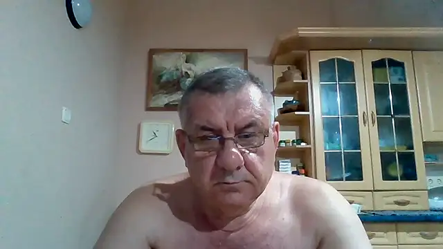 Show modela machomale3 na web-kameri