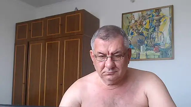 Show modela machomale3 na web-kameri