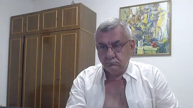 Show modela machomale3 na web-kameri