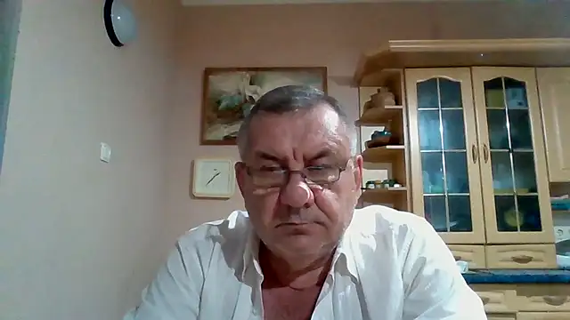 Show modela machomale3 na web-kameri