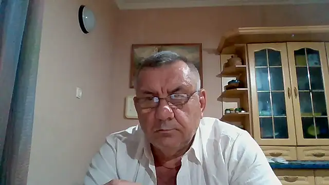 Show modela machomale3 na web-kameri