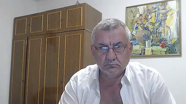 Show modela machomale3 na web-kameri