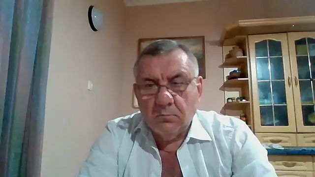 Show modela machomale3 na web-kameri