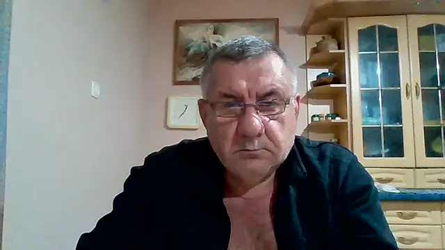 Show modela machomale3 na web-kameri