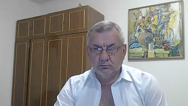 Show modela machomale3 na web-kameri