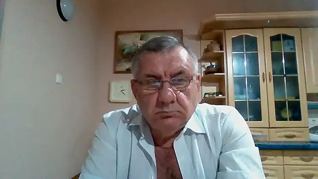 הופעת וובקאם של machomale3