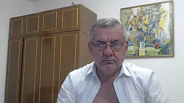 Show modela machomale3 na web-kameri