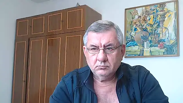 הופעת וובקאם של machomale3