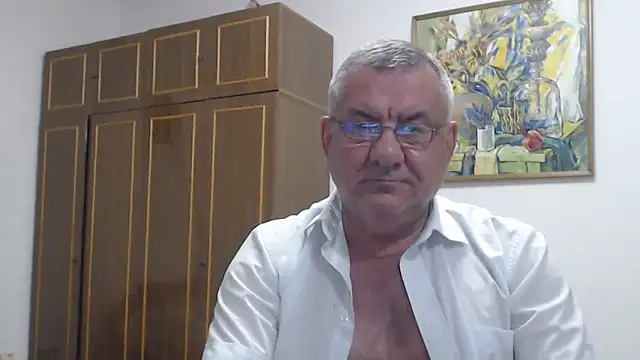 machomale3: διαδικτυακό σόου στην κάμερα
