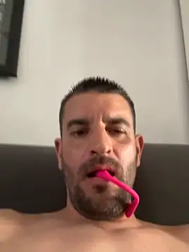 הופעת וובקאם של jcv596