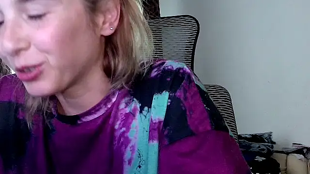 XXX chat uživo modela SmokerLety