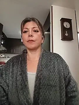 emma_tour Шоу с уебкамера