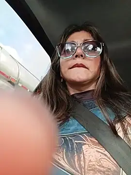 emma_tour's Webcam Show