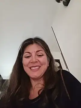emma_tour Adlı Modelin Web Kamerası Şovu