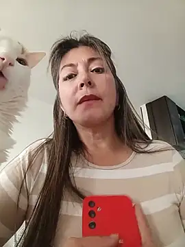 emma_tour's Webcam Show