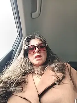 emma_tour's Live XXX Chat