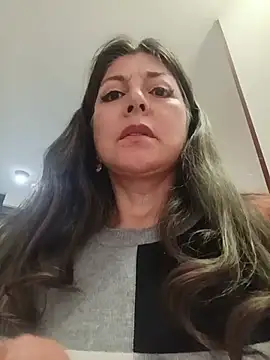 Chat +18 de emma_tour ao vivo