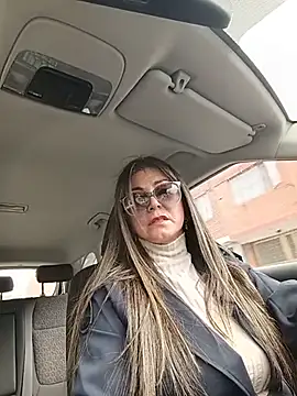 emma_tourのライブXXXチャット