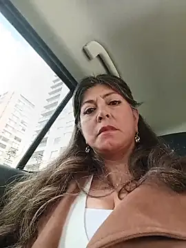 emma_tour Adlı Modelin Canlı XXX Sohbeti