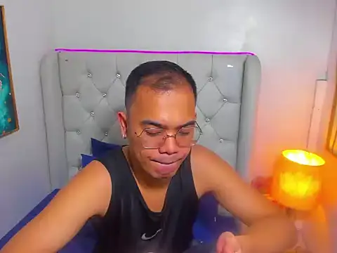AsianZero Pertunjukan Webcam
