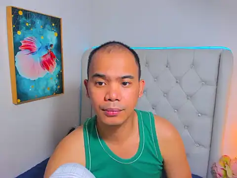 Show modela AsianZero na web-kameri