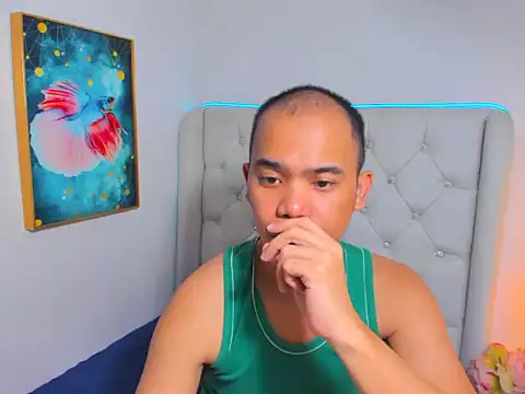 AsianZero webcam show