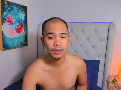 AsianZero webcam show