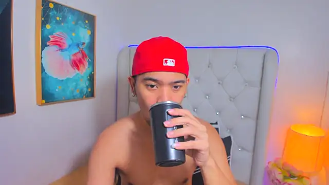 AsianZero webkamerás műsora