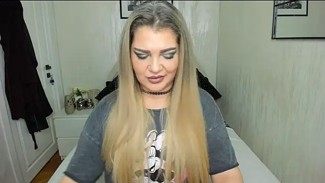 boobies4fun Live XXX Chat