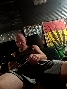 Redhitcher: διαδικτυακό σόου στην κάμερα