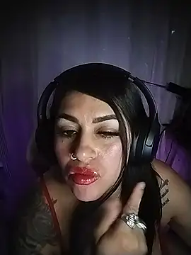 Chat XXX en directo de chelaqueen_