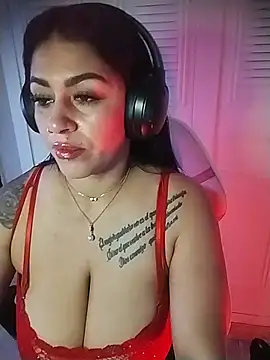 XXX chat uživo modela chelaqueen_