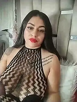Chat +18 de chelaqueen_ ao vivo