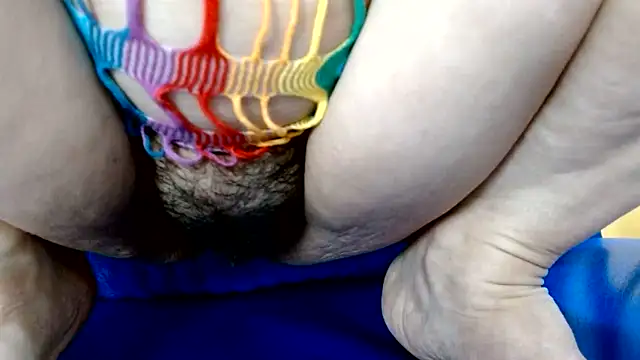thebesthairypussy2 网络视讯表演