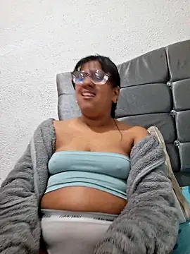 ZaidaWet Chat XXX in diretta