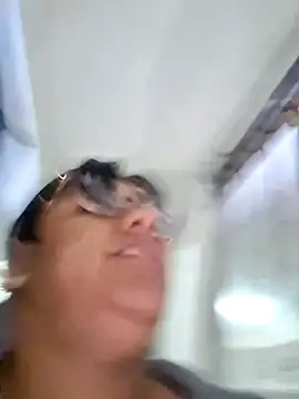 Chat +18 de ZaidaWet ao vivo