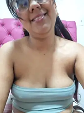 ZaidaWet লাইভ XXX চ্যাট