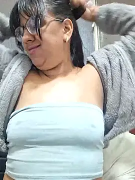 ZaidaWet's Live XXX Chat