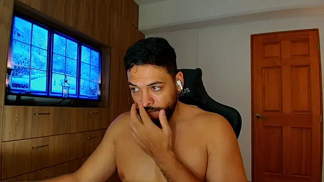 jerome_vcv Шоу с уебкамера