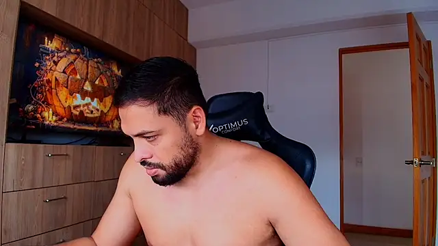 Show modela jerome_vcv na web-kameri
