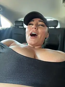 lovely_beast's Webcam Show