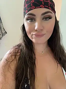 lovely_beast's Webcam Show