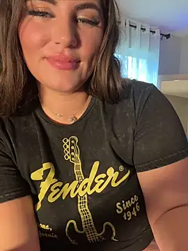 lovely_beast Show in webcam