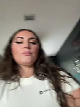 lovely_beast's Webcam Show