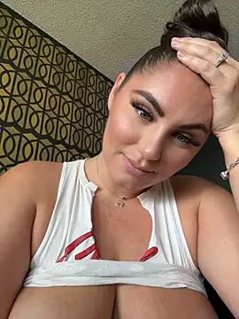 lovely_beast's Webcam Show