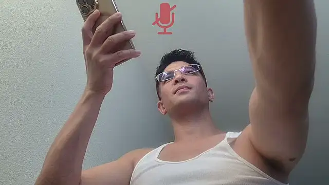 Show modela SebastianReiss na web-kameri
