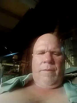 Reddog833's Webcam Show