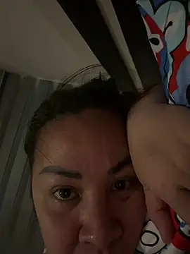 Živá chatovací místnost NaughtySCARLETSIN