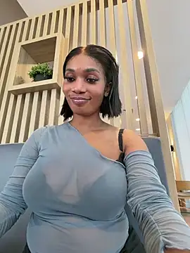 ___Nessa Show in webcam